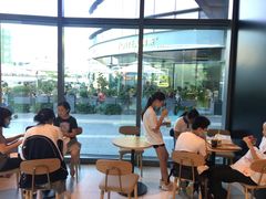 用餐区-星巴克臻选(深圳龙岗万科店)