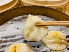 蟹黄汤包-四季美汤包(户部巷店)