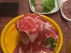 -四囍码头海鲜烧烤自助火锅(外滩南京东路悦荟广场店)