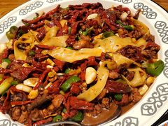 特色辣子鸡爆炒皮带面-双公羊·馕坑烤全羊(奥体店)