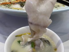 -关里关外·鱼头泡饼(唐冶绿地汇店)
