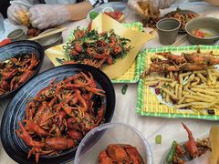 -肥肥虾庄·金牌油焖大虾(东湖欢乐谷店)
