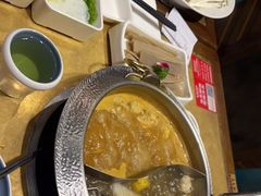 -左庭右院鲜牛肉火锅(金山万达店)
