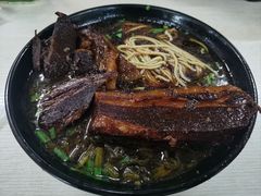 -小龙大肉面馆