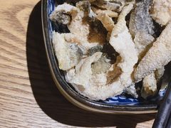 鲜炸鱼皮-無牌小范·香港明星美食