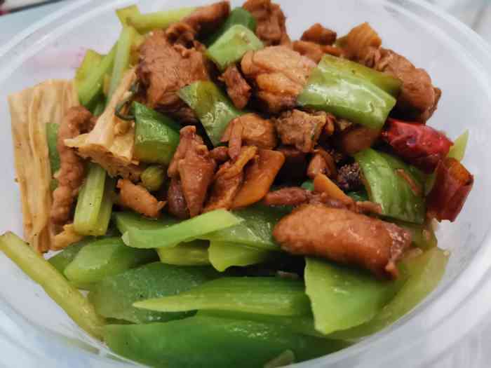 帝都盖浇饭-"中午跟同事一起点的外卖,发现了这家店,好.