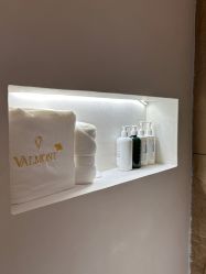 -VALMONT·若嫚蝶国际美肤中心