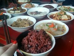 -蓝田九大碗民俗食府(蓝田店)