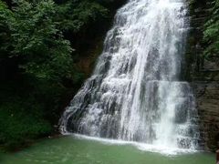 -鹿院坪生态旅游景区
