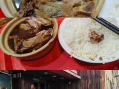 -万和春排骨砂锅米饭(湖北路店)