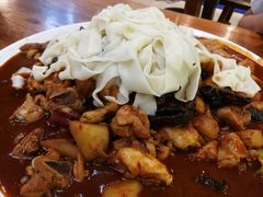 皮带面-农夫大盘鸡(经八路总店)