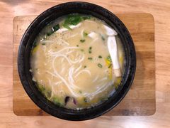 -铁朋小锅米线(玉川巷店)