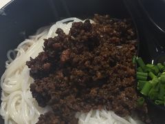 -一品郑记重庆牛肉米线馆(东泰路店)