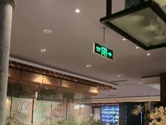 -八府香鸭·啫啫煲(华山路店)