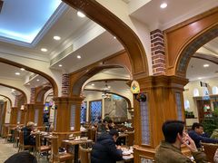大堂-清真·玛丽亚新疆菜主题餐厅(浙江中路店)