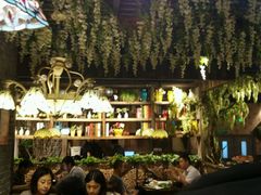 -春天里·老街坊餐厅(港隆广场店)