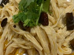 腐竹炝蘑菇-老吉士酒家(天平路店)