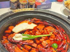 -爱你您·自家鱼塘·活水喷泉鱼火锅(八里店)