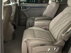 -上海冠松上汽大众4S店