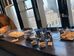 -唐拉雅秀酒店-西锦汇空中BBQ·思创餐厅