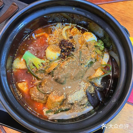 御品馋猫砂锅麻辣烫(小寨店)