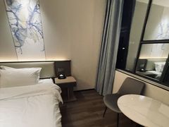 -雅宜酒店(广州黄埔大沙东地铁站店)