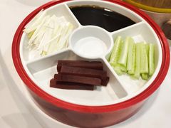 特价传统烤鸭-东兴楼饭庄(六里桥店)