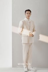 -现代经典婚纱摄影