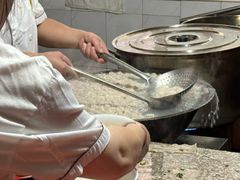 -张阿三馄饨店