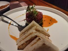 牛肉塔塔配牛油果黑橄榄酱-Solo(衡山路店)