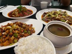 -国人川菜(李家村建东街店)