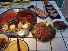 -两个庆火锅公司(昌平府学路店)