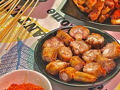 -乔岩保应烧烤店