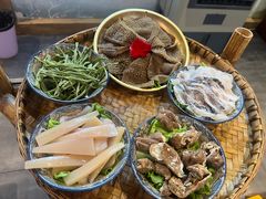 -王婆乔鲜鱼自助火锅(蜀汉路店)