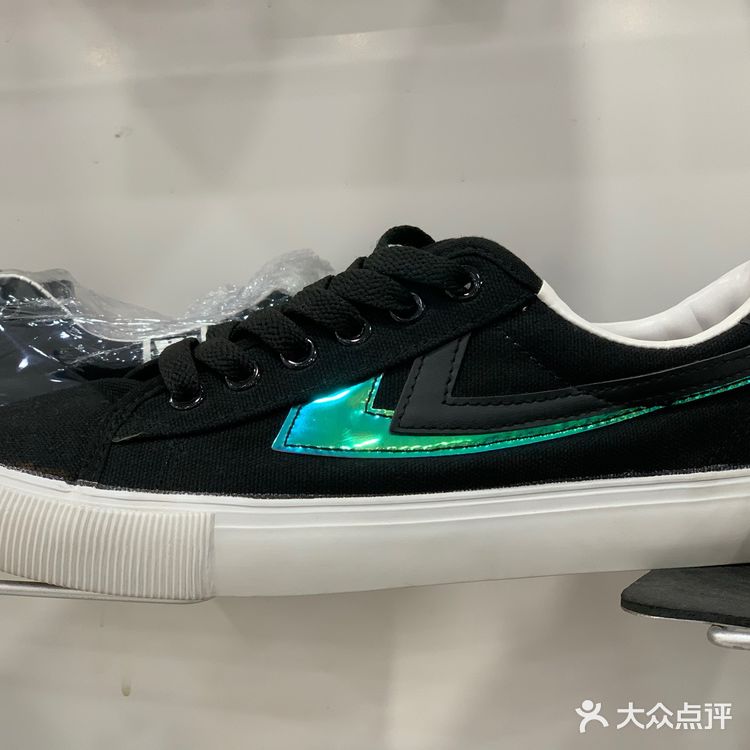 绝地反弹的回力鞋，你会为情怀还是品质买单？