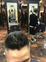 点击看大图 -八佰伴8008星级形象店
