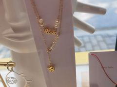 -LADY FAFA(巨鹿路陕西南路路口店)