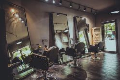 -茶发Salon·烫发染发理发