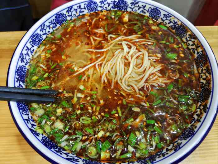 德海牛肉面(武警医院店)-"不会再来了这里吃饭了,真的不好吃.老听说.