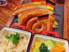 -1886德国汽车餐厅(外滩十六铺码头店)