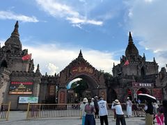 -一寨两国风景区