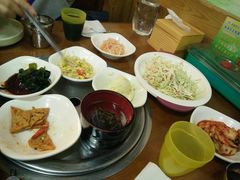 -亲昵春川鸡排(韩国美食街店)