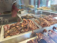 -老鼎万春卤菜(五代传承创始老店)