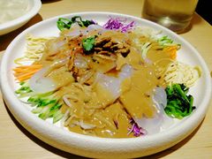 东北七彩大拉皮-关东小磨东北菜(上海长风大悦城店)