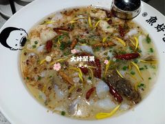 老坛酸菜鲈鱼-江渔儿酸菜鱼(港湾1号店)
