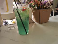 -Mx.cocktail bar