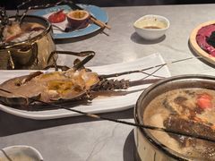-雍容荟帝王蟹活龙虾展台自助(IFS黑金店)