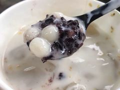 白雪黑糯米热冰粉-甜心闲生传统手工冰粉(奎星楼店)