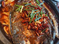 -鸣记脆皮烤鱼·海鲜烤鱼(三八广场店)