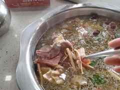 -乙丙丁正宗昭通天麻火腿鸡(总店)